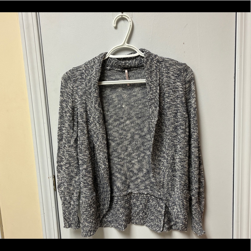 Girls Lightweight Cardigan Gray New Never Worn Size 14 Knit Sweater NWT